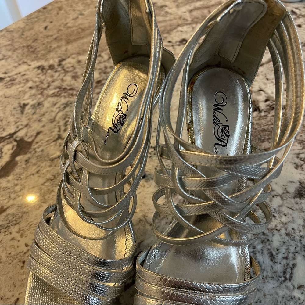 Platform heels - Picture 2 of 10